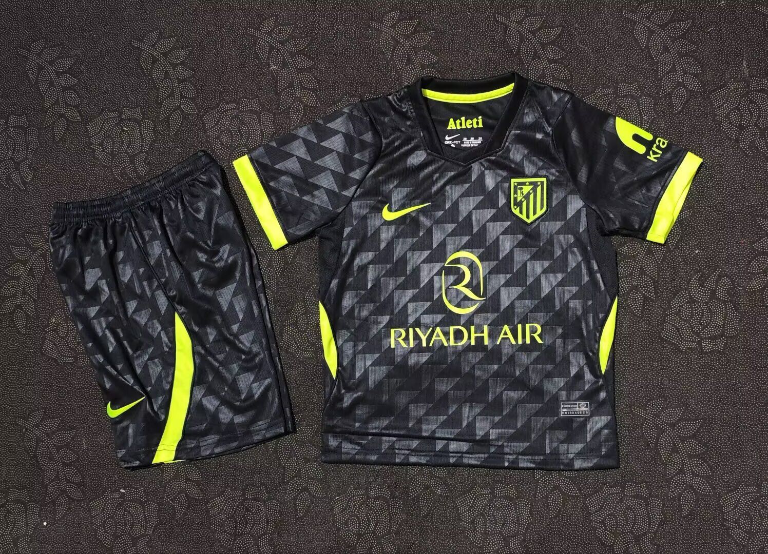 Kids-Atletico Madrid 26/27 Away Black Soccer Jersey